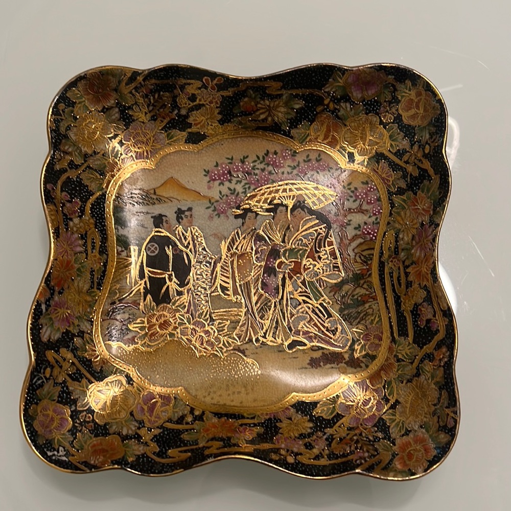 Satsuma collectible plate